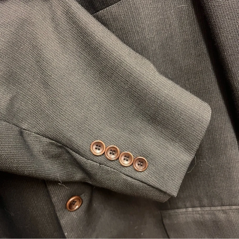 Vintage Vito Rufolo 100% wool Italian 4 button sport coat size 44R